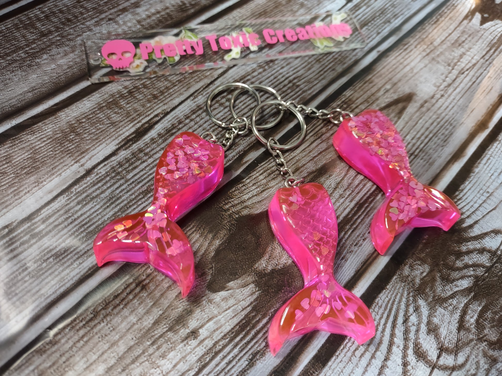 Pink mermaid tail glitter keychain